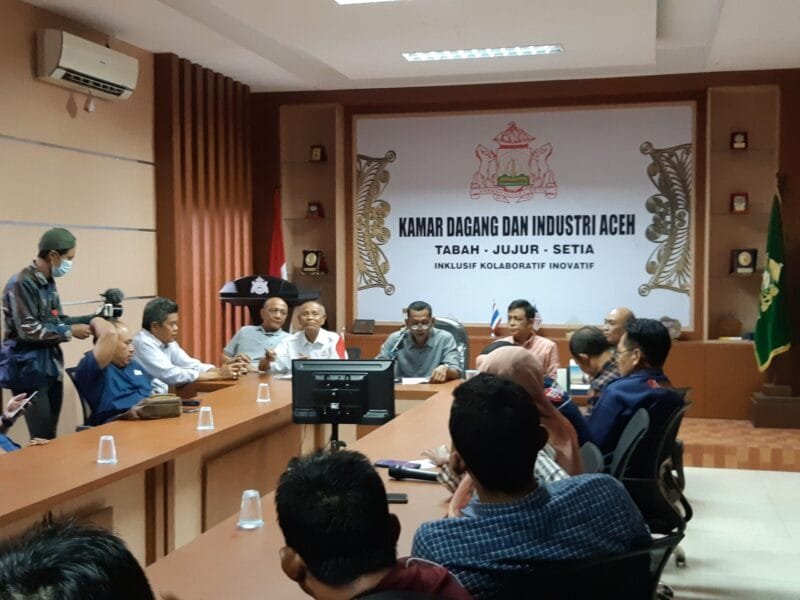 Penjelasan Pengurus Kadin Aceh menjelang Musyawarah Provinsi (Musprov) tanggal 27 Juni 2022, Selasa (21/6). Foto KSINews.id