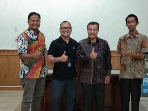 Diskominfo Kabupaten Simelue Bersama General Manager PT Telkom Aceh, (Foto: Dok. Ist)