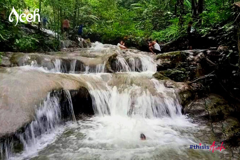 Objek wisata Air Terjun 1000 di kawasan Desa Rongoh Pintu Kuari, Kecamatan Tamiang Hulu, Kabupaten Aceh Tamiang.(Foto: IST)