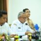 Asisten I Sekdakab Aceh Besar Farhan AP membuka Seminar Usulan Pahlawan Nasional Panglima Teuku Nyak Makam di Dekranasda Aceh Besar, Kecamatan Ingin Jaya, pada Rabu (5/2/2025). Foto: Dok. MC Aceh Besar