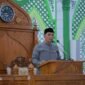 H. Muharram Idris, yang akrab disapa Syech Muharram, bersama Wakil Bupati Drs. H. Syukri A. Jalil, memimpin Safari Ramadhan perdana tahun 1446 H di Masjid Agung Al-Munawwarah, Kota Jantho, Aceh Besar, Rabu (5/3/2025). Foto: Dok. MC Aceh Besar