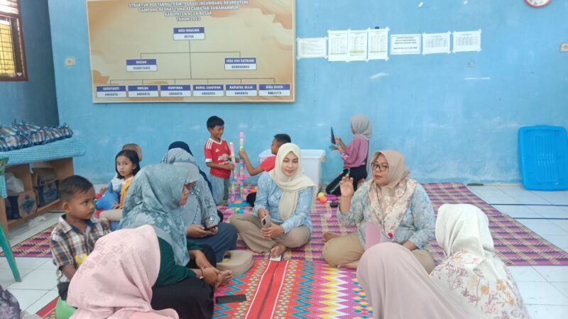 Para finalis besar Duta Wisata Aceh Besar 2025 sedang mengikuti pelatihan konten kreator di NutriHub Aceh Gampong Peuniti, Kec. Baiturrahman, Kota Banda Aceh, Minggu (15/6/2025).
FOTO/ MC ACEH BESAR