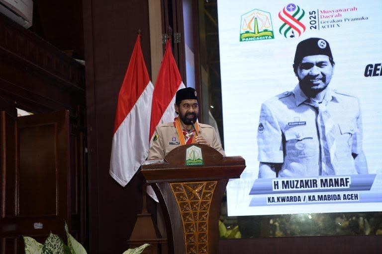 Gubernur Aceh, Muzakir Manaf saat memberikan sambutan dan membuka secara resmi Musyawarah Daerah (Musda) ke-X Gerakan Pramuka Kwartir Daerah Aceh 2025 di Anjong Mon Mata, Banda Aceh, Rabu, (18/6/2025).Foto.lst