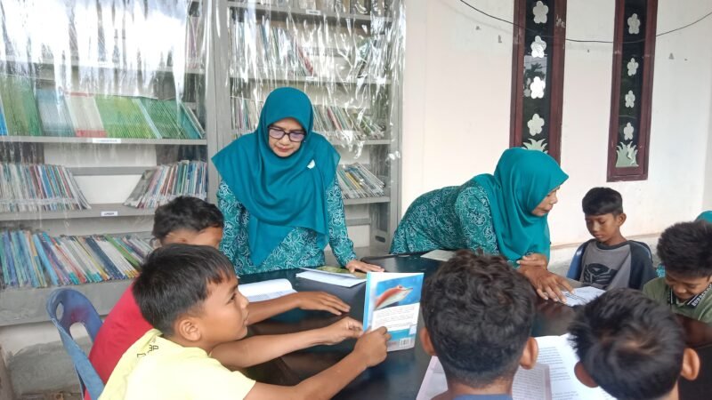 TP PKK Aceh Besar lakukan pembinaan Gelari Pelangi di Gampong Gla Meunasah Baro Kecamatan Krueng Barona Jaya Aceh Besar, Sabtu (21/06/2025).
FOTO/MC ACEH BESAR