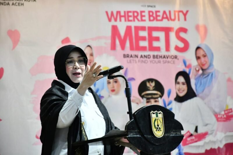 Wali Kota Banda Aceh, Illiza Sa’aduddin Djamal, meresmikan Komunitas Ramah (Rumah Anak Muda Aceh) sekaligus membuka acara “HER SPACE” yang berfokus pada pemberdayaan perempuan, Rabu (24/6/2025),foto.lst