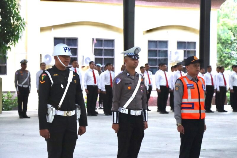 Operasi ini juga didukung instansi terkait, seperti TNI, Dinas Perhubungan, Jasa Raharja, dan Satpol PP. Senin,(14-07-2025).foto.lst 