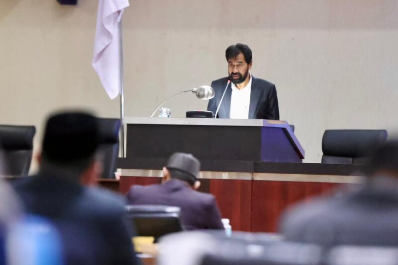 Gubernur Aceh, Muzakir Manaf atau yang akrab disapa Mualem, menegaskan komitmennya untuk mengimplementasikan Rencana Pembangunan Jangka Menengah Aceh (RPJMA) 2025-2029