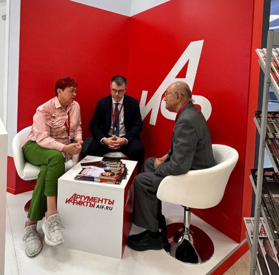 Paduka Yang Mulia Tgk. Malik Mahmud Al Haythar, menyampaikan apresiasi dan terima kasih kepada Presiden Rusia Vladimir Putin atas kesempatan yang diberikan kepada Aceh untuk berpartisipasi dalam Eastern Economic Forum (EEF) di Vladivostok, (05/09/2025).