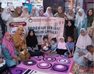 Dharma Wanita Persatuan (DWP) Sekretariat DPRA kembali menyalurkan infak periode ke-3, Kamis (25/9/2025).
