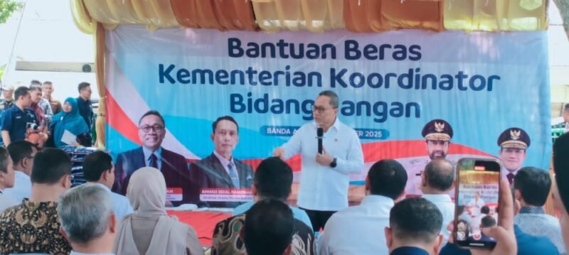 Zulkifli Hasan, melakukan kunjungan kerja untuk meninjau kesiapan Koperasi Desa Merah Putih (KDMP) Syariah di Gampong Geuceu Komplek, Kecamatan Banda Raya, Kota Banda Aceh, pada Kamis (18/09/2025).