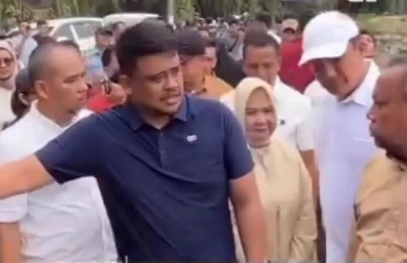 Dalam sebuah video yang viral pada Minggu (28/9/2025), Bobby terlihat menghentikan langsung sebuah truk berpelat nomor Aceh (BL) di kawasan Kabupaten Langkat.