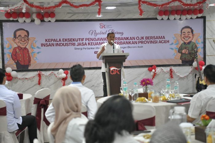 Wagub Aceh dalam acara ngobrol bareng Kepala Eksekutif Pengawas Perbankan OJK bersama insan industri jasa keuangan perbankan Aceh, di Lantai 4 Kantor OJK Aceh, pada Jumat, (29/8/2025).