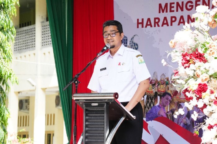 Kepala Dinas Pendidikan Aceh, Marthunis, S.T., D.E.A., dalam sambutannya Rabu (8/10/2025) menyatakan bahwa mimpi menjadikan salah satu SMA Negeri di Aceh sebagai salah satu dari 10 sekolah terbaik di Indonesia kini mulai terwujud.