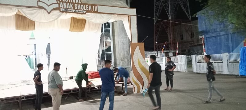 Di Menasah gampong lambaro kec ingin jaya Aceh Besar