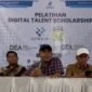 Plt. Kepala Dinas Pendidikan Aceh, Murthalamuddin, S.Pd., MSP, perjalanan ini turut didampingi Kepala Bidang Sarana Prasarana, Dahlawi, S.Kom., M.Si, Kepala Cabang Dinas Pendidikan Aceh Besar, Ahmad Fadil, S.Pd,. M.Pd, Kepala UPTD PTKK Aceh Rahadian, S.Pd., M.Pd dan Tim humas Disdik Aceh. Selasa, (25/11/2025).