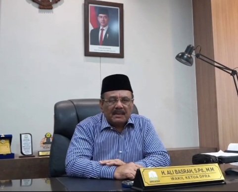 Wakil ketua dpra  H. Ali Basyah, S.Pd, M.M  menekankan bahwa kebijakan ini sangat tepat waktu mengingat kondisi ekonomi masyarakat yang sedang sulit,(12/11/2025).