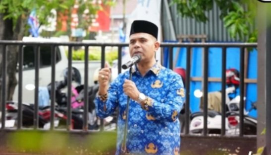 Murthalamuddin, S.Pd., M.SP, menyerukan kepada seluruh Aparatur Sipil Negara (ASN) dan tenaga kontrak di lingkungan Disdik Aceh untuk meningkatkan kualitas pelayanan publik.Imbauan ini disampaikan pada hari Senin, (17/11/2025).