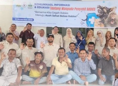 Dinas Kesehatan Hewan dan Peternakan Kabupaten Bireuen, serta Dinas Kesehatan Bireuen berkolaborasi mengadakan kegiatan Komunikasi, Informasi, dan Edukasi (KIE) serta vaksinasi rabies,selasa (18/11/2025).