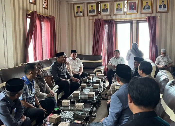 Anggota Komisi VII DPR Aceh melakukan kunjungan kerja ke DPRK Bener Meriah pada hari Jumat, (21/11/2025).