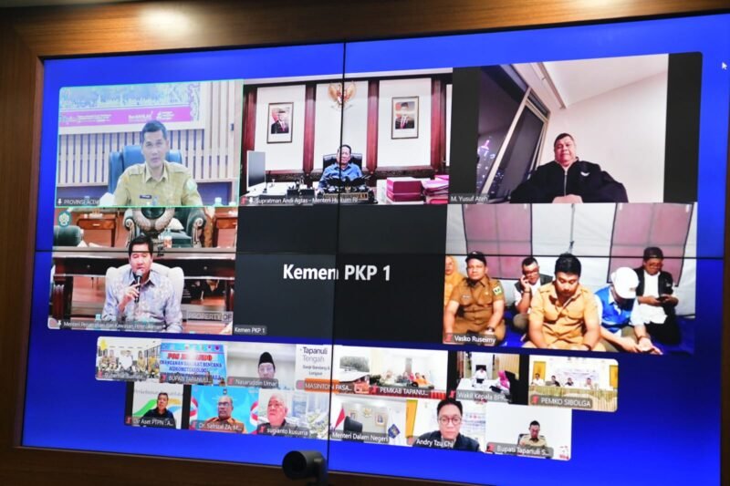 Video Rapat Konferensi Bersama Menteri Dalam Negeri (Mendagri) dan Menteri Hukum dan HAM (Menkumham). Dihadiri Oleh Pemerintah Daerah Sumatera, Sumatera Barat, serta Yayasan Buddha Tzu Chi Indonesia, pada Selasa malam 16/12/2025.