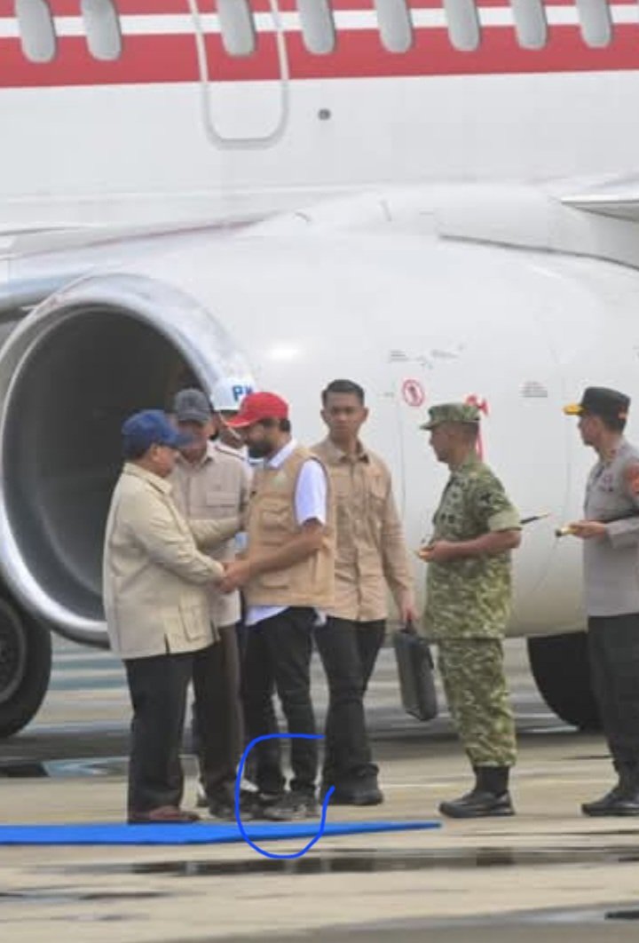 Kedatangan Presiden disambut langsung oleh Gubernur Aceh, H. Muzakir Manaf (Mualem), bersama Pangdam Iskandar Muda, Kapolda Aceh, Wakil Gubernur, dan Sekda Aceh, minggu,(07/12/2025).