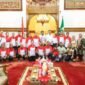Mualem, menerima kunjungan silaturahmi dari pengurus Perhimpunan Tionghoa Indonesia (INTI) di Meuligoe Gubernur Aceh, pada hari Minggu, (28/12/2025).