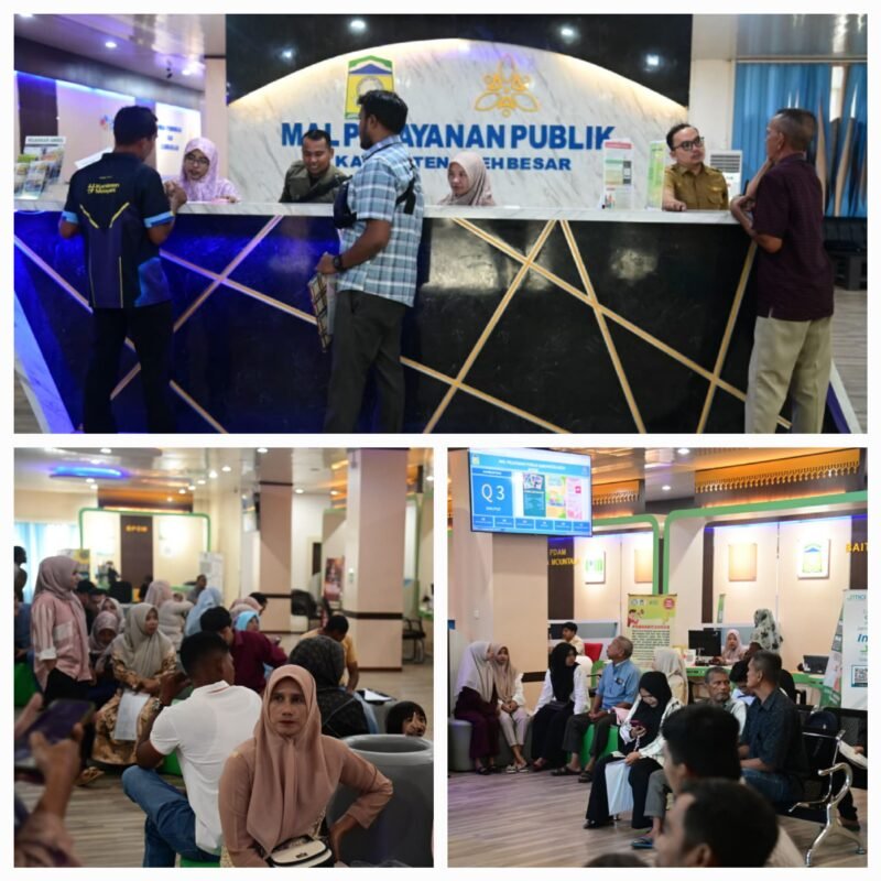 Sejumlah masyarakat mengurus beragam keperluan administrasi dan layanan publik di MPP Aceh Besar Lambaro, Kecamatan Ingin Jaya, Senin (5/1/2026). FOTO/MC ACEH BESAR