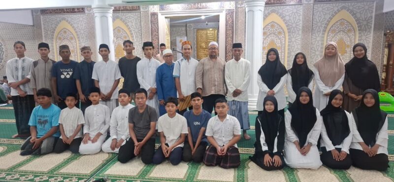 Ketua BKM Al Hidayah Meusara Agung, Ustadz Ir. Faizal Adriansyah, MSi, secara resmi melantik Panitia Ramadhan 1447 H pada Rabu, 21 Januari 2026, bertepatan dengan 2 Sya'ban 1447 H.