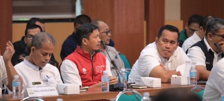 Kadis disdik dayah Aceh Andriansyah, S.Ag, MH, menghadiri Rapat Koordinasi Penyusunan Dokumen Rencana Rehabilitasi dan Rekonstruksi Pasca Bencana (R3P) pada hari Jumat, (02/01/2026), di Gedung Serbaguna Setda Aceh, Banda Aceh.