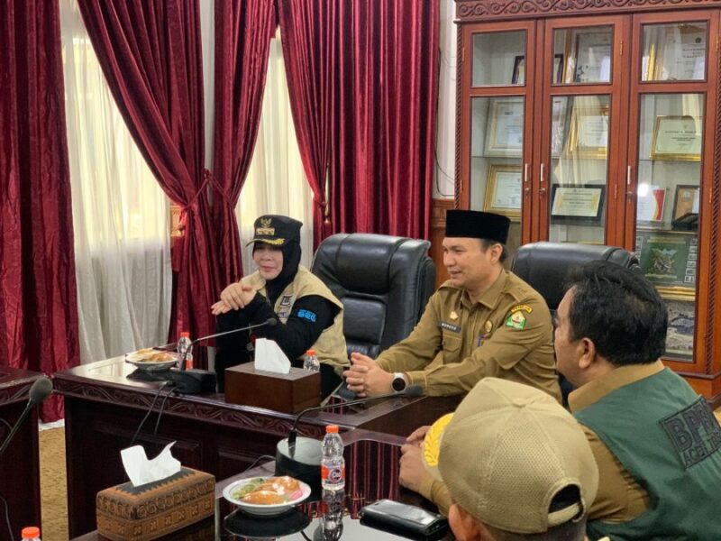 Wali Kota Banda Aceh, Illiza Sa’aduddin Djamal, berkunjung ke Kantor Bupati Aceh Tengah ,
disambut hangat oleh Sekretaris Daerah (Sekda) Aceh Tengah, Mursyid, pada Senin (9/2/2026).