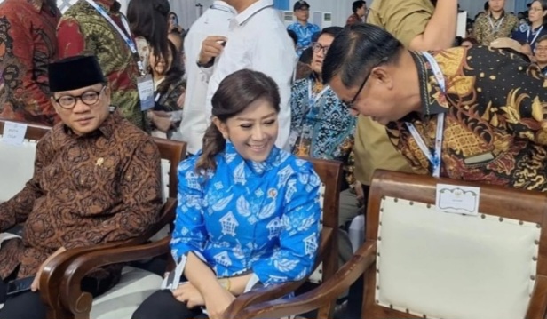 Gubernur Muzakir Manaf (Mualem) diwakili oleh Kadiskominsa, Dr. Edi Yandra, S.STP, MSP.  Acara ini dihadiri oleh Menko Bidang Pemberdayaan Masyarakat dan Kebudayaan (PMK),Hadir  sejumlah tokoh penting, di antaranya Menkomdigi Meutia Hafid, senin (09/02/2026).