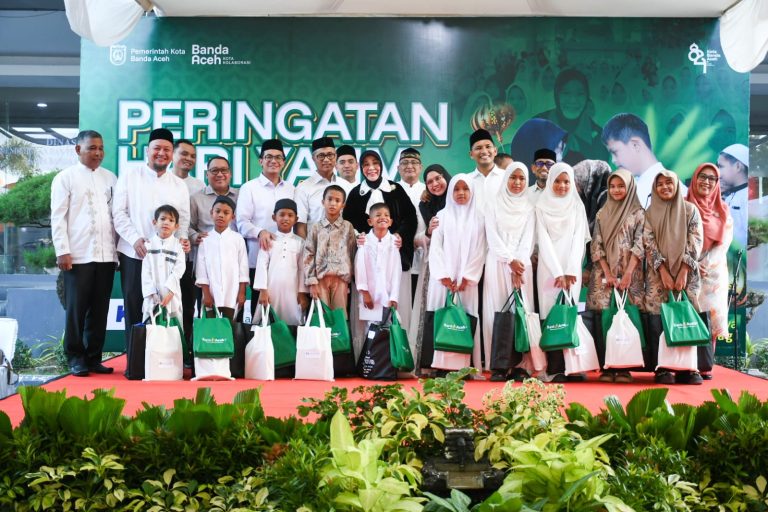 Pemko Kota Banda Aceh menggelar peringatan Hari Yatim yang bertepatan dengan 15 Ramadan 1447 Hijriah,halaman balai kota Banda Aceh pada Kamis (5/3/2026),
