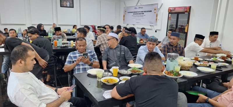 silaturahmi Ramadan 1447 Hijriah yang digelar oleh kantor berita NOA.co.id dan Acehnow.com di Rumah Makan Lem Bakrie, Banda Aceh, Jumat (13/3/2026).
