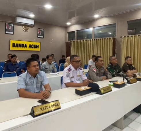 Wakil Ketua I DPRK Banda Aceh, Daniel Abdul Wahab, S.Pd., mengikuti Video Conference Rapat Koordinasi Lintas Sektoral Bidang Operasional tingkat menteri yang dipimpin langsung oleh Kapolri.