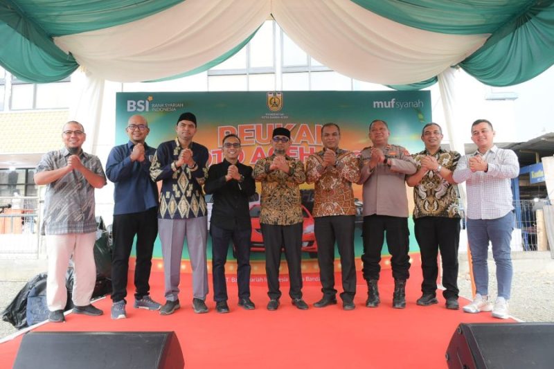 Sekda Jalaluddin Buka Pameran Otomotif Peukan Moto Aceh 2026, Dukung Kendaraan Ramah Lingkungan, di eks lahan Pasar Aceh Shopping Center, Kamis, 16 April 2026.