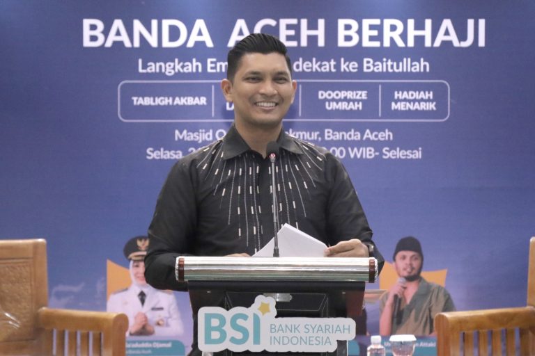 Wakil Wali Kota Afdhal Khalilullah Buka Kajian Akbar  eligius dan penuh kekhusyukan menyelimuti Masjid Oman Al Makmur pada Selasa malam, (21/04/2026).