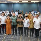 Sekretaris Daerah Aceh M. Nasir S.IP MPA, membuka Rapat Koordinasi Penanggulangan Narkoba Tahun 2026 di Hotel Kyriad Muraya, Banda Aceh, Rabu (22/4/2026). Rakor yang digelar Dinas Syariat Islam Aceh bersama LEPADSI ini bertujuan memperkuat pengawasan dan penegakan hukum dalam upaya pencegahan serta pemberantasan narkoba di Aceh.