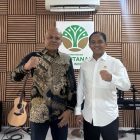 T. Rival Amiruddin, dengan jajaran elite Partai Solidaritas Indonesia (PSI) di Jakarta memunculkan spekulasi baru di panggung politik nasional.