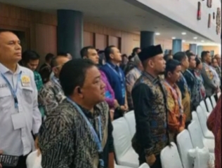 Dinas Syariat Islam  Aceh  menghadiri Relaunching Amanah dan Pengukuhan Pengurus Yayasan, diwakili oleh Kasubbag Umum, Bapak Andri Sufrianzah, S.STP., M.M. Acara berlangsung di Gedung Amanah Kia Ladong, Aceh Besar, Kamis (23/4/2026).
