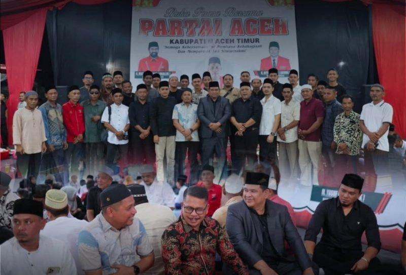 Anggota (DPRA) Azhari M Nur Haji Maop, turut hadir dalam acara buka puasa bersama dan santunan anak yatim yang digelar oleh Dewan Pimpinan Wilayah (DPW) Partai Aceh Kabupaten Aceh Timur di Gampong Jalan pada hari Selasa, (10/03/2026).