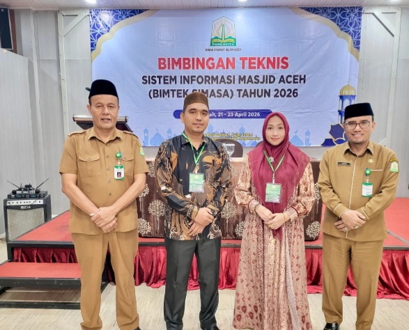 Plt. Kepala Dinas Syariat Islam Aceh Bapak Marzuki, S.Ag., MH memberi sambutan sekaligus membuka Acara Bimbingan Teknis Sistem Informasi Mesjid Aceh ( BIMTEK SIMASA) Tahun 2026 di Aula Hotel Grand Nanggroe Banda Aceh ,Selasa, 21/04/2026