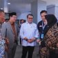 Ketua Dprk Banda Aceh Irwansyah dan Illiza juga bersilaturahmi serta berbincang dengan sejumlah pejabat tinggi negara dan daerah. Di antaranya adalah Menteri Ekonomi Kreatif Indonesia, Teuku Riefky Harsya, Gubernur Aceh, Muzakir Manaf, serta Ketua DPRA, Zulfadli, kamis, (23/04/2026).