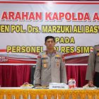 Irjen Pol. Drs. Marzuki Ali Basyah, M.M., ke Kabupaten Simeulue berlangsung penuh kehangatan dan nuansa kebersamaan. Kedatangan Kapolda Aceh bersama jajaran Pejabat Utama Polda Aceh disambut langsung oleh unsur Forkopimda, tokoh masyarakat, serta jajaran Polres Simeulue di Bandara Lasikin, Kamis (14/5/2026).