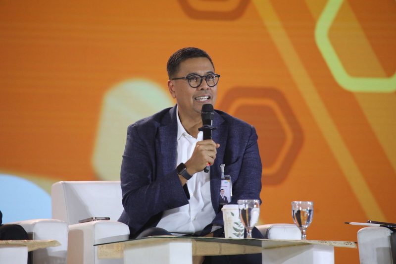 Direktur Utama BSI, Anggoro Eko Cahyo, saat menjadi pembicara dalam sesi Business Talks di ajang Financial Festival 2026 yang berlangsung di Yogyakarta, minggu, (24/5/2026).
