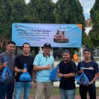 Regional CEO BSI Aceh, Imsak Ramadhan,
dalam menyambut Hari Raya Idul Adha 1447 Hijriah melalui distribusi 282 hewan kurban di wilayah Aceh,saptu (30/5/2026), yang terdiri dari 212 ekor sapi dan 70 ekor kambing/ domba.