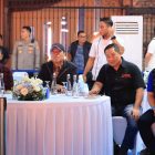 Wakapolri Komjen Pol. Prof. Dr. Dedi Prasetyo, S.H., M.Hum., M.Si., M.M. membuka kegiatan “Nonton Bareng Pildun 2026: Bola Gembira Polri untuk Masyarakat” di Lapangan Bhayangkara Mabes Polri, Jumat (12/6/2026)