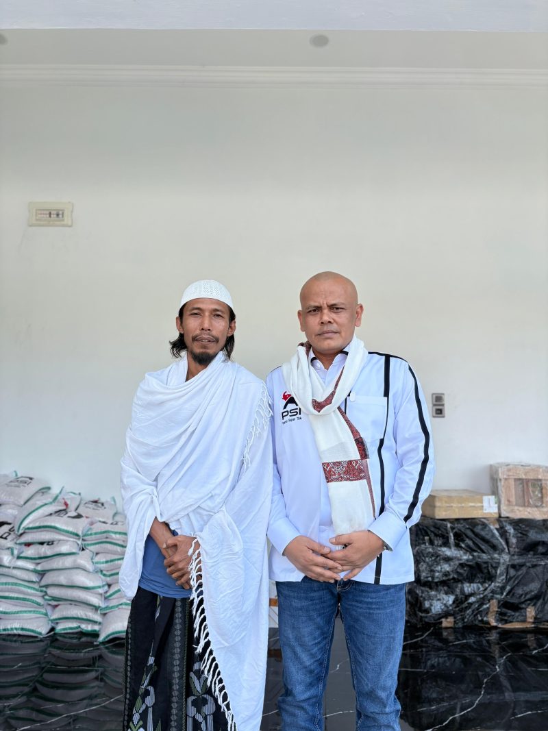 T Rival Amiruddin, silaturahmi dengan , Abiya Jeunib di YPI Dayah Rauhul Mudi Al-Aziziyah, Gampong Meunasah Blang, Kecamatan Jeunib, Kabupaten Bireuen, Sabtu (13/6/2026).