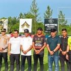Ketua DPRK Aceh Besar, Abdul Mucthi, S.I. Kom, secara resmi menandai dimulainya ajang olahraga tahunan dengan melakukan tendangan pertama sebagai tanda pembukaan Turnamen Sepak Bola Amla Cup 2026.Acara pembukaan berlangsung meriah di Lapangan PS Amla, Gampong Lamteungoh, Kecamatan Lhoknga, pada hari Jumat, (12/06/2026)