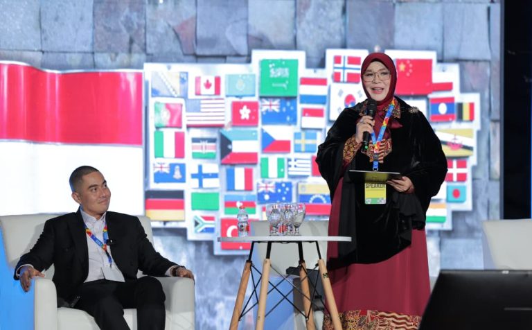 Wali Kota Banda Aceh Illiza Sa’aduddin Djamal menjadi narasumber dalam acara Jakarta Future Festival 2026: Navigating Resilience yang berlangsung di Taman Ismail Marzuki, Jakarta Pusat, pada Jumat (5/6/2026)