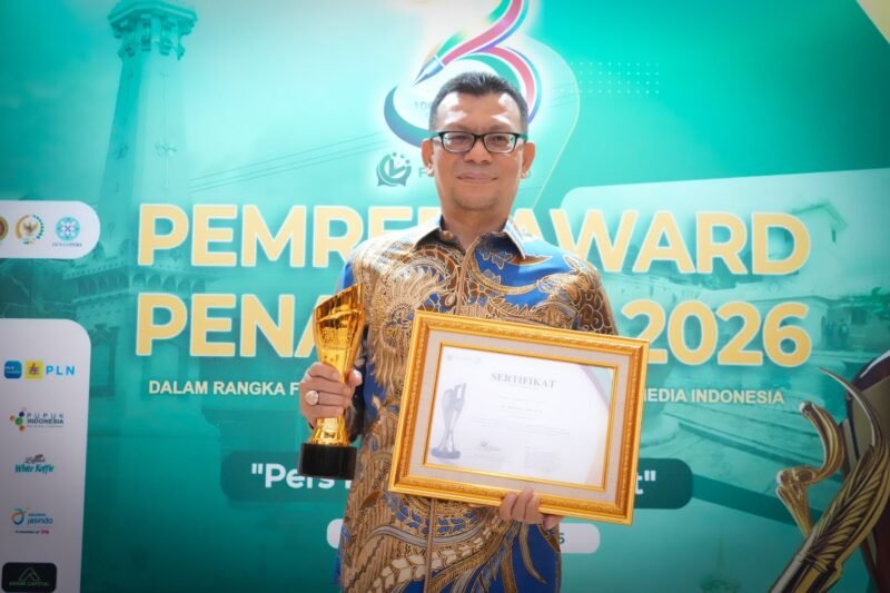 Wakil ketua DPRK Banda Aceh  Dr. Musriadi, S.Pd., M.Pd., masuk dalam daftar tokoh Aceh yang menerima penghargaan Pemred Award 2026 pada malam puncak Hari Ulang Tahun (HUT) ke-3 Forum Pimpinan Redaksi Multimedia Indonesia di Hotel Alana Yogyakarta, Sabtu (18/7/2026).